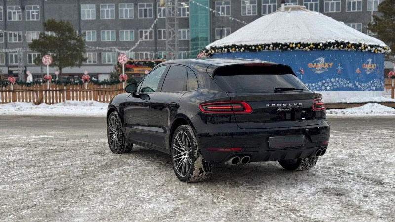 Porsche Macan