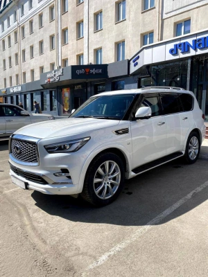 Infiniti QX80
